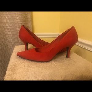 Predictions comfort plus heels